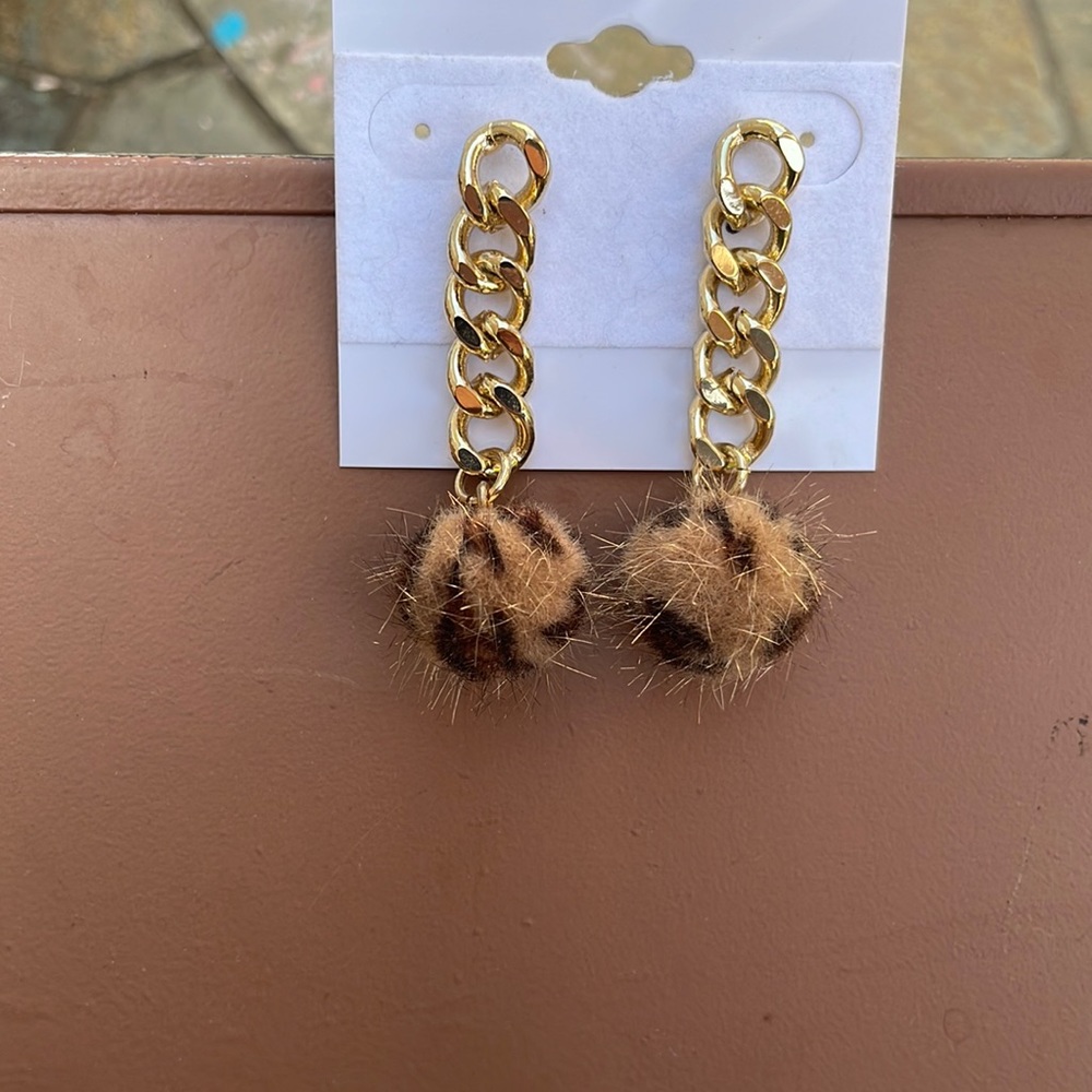 NWOT gold chain cheetah print Pom Pom dangle earrings